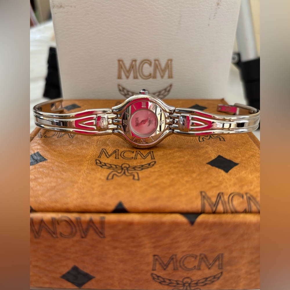 MCM Bangle watch - Picture 5 of 6
